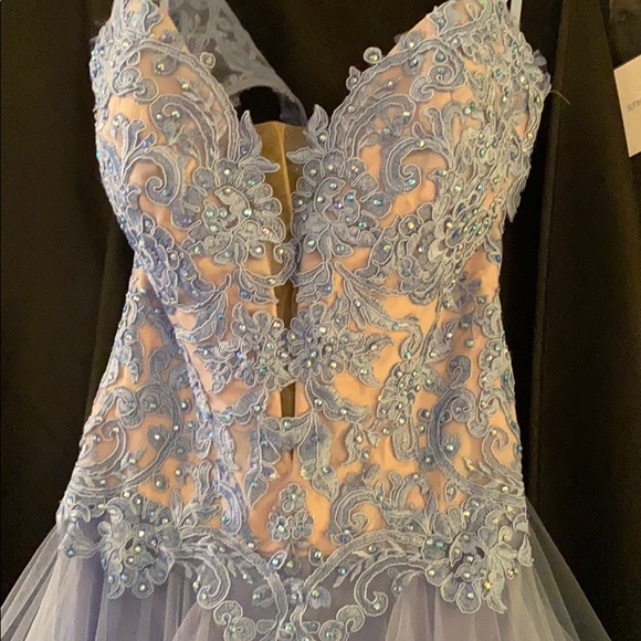 dress - Picture 2 of 6